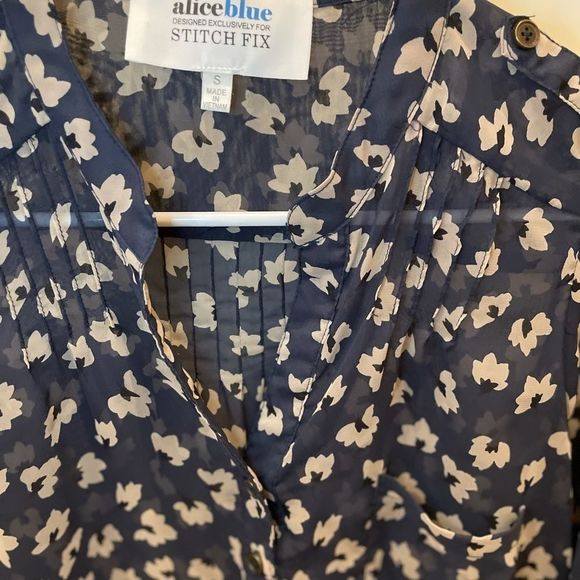 Small Alice Blue Sheer Button Cheetah Top NEW - Picture 9 of 12